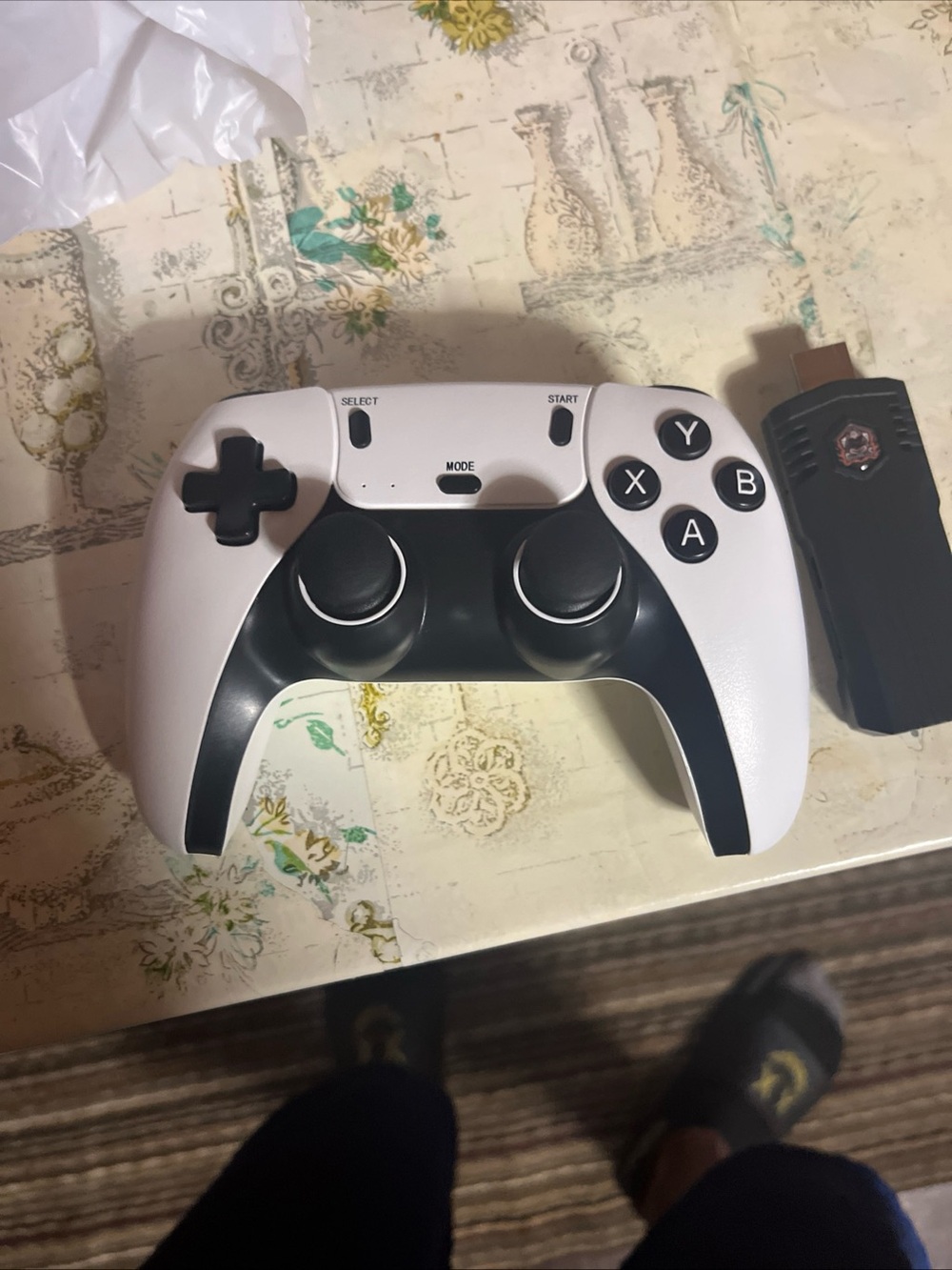 Game Stick Streaming Player - Orange - Picture 5 of 5
